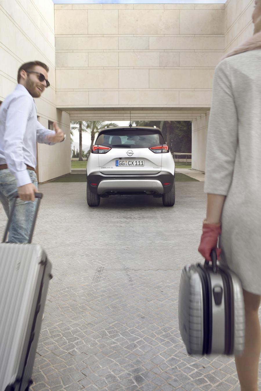  Opel Crossland X Turbo 2017 года  (фото 7 из 51)